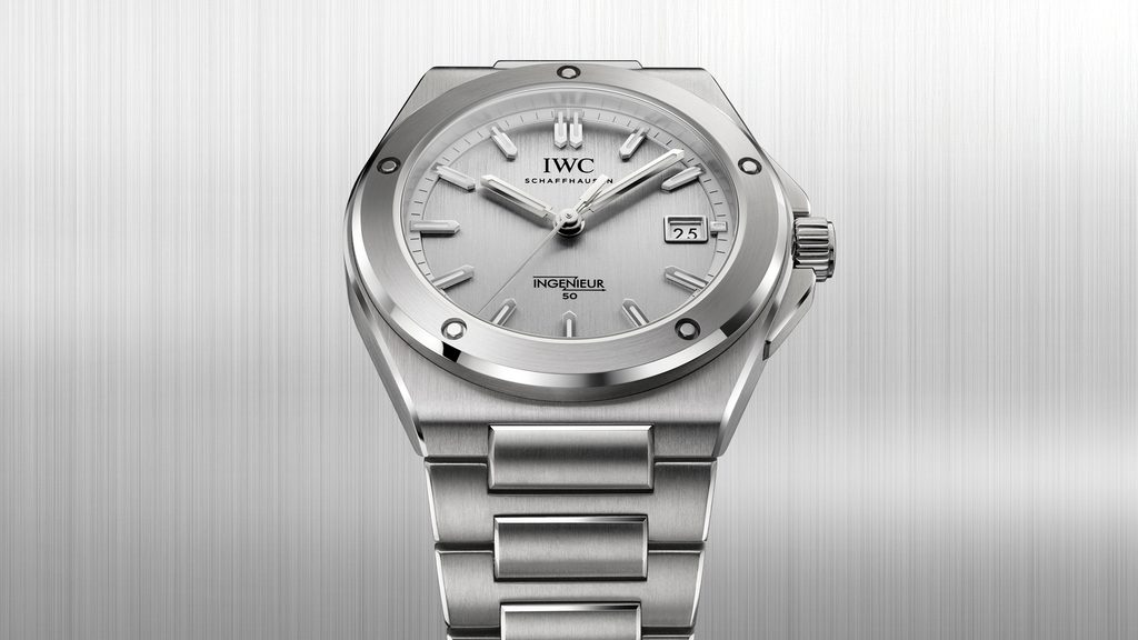 IWC Ingenieur : 50 ans après Gérald Genta, l'hommage à un échec devenu icône 32 INGENIEUR 50 12