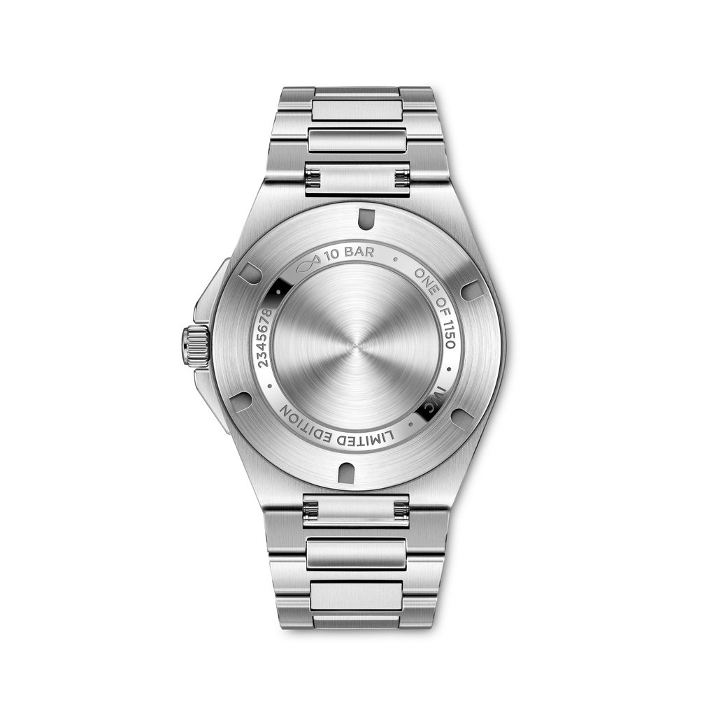 IWC Ingenieur : 50 ans après Gérald Genta, l'hommage à un échec devenu icône 35 IW328910 Back