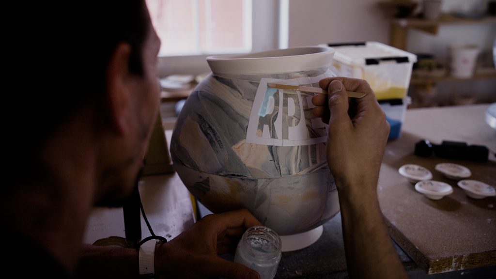 À Venise, IWC transforme sa technologie de céramique en objet d'art 32 IWC PR Homo Faber Laurin Schaub 8