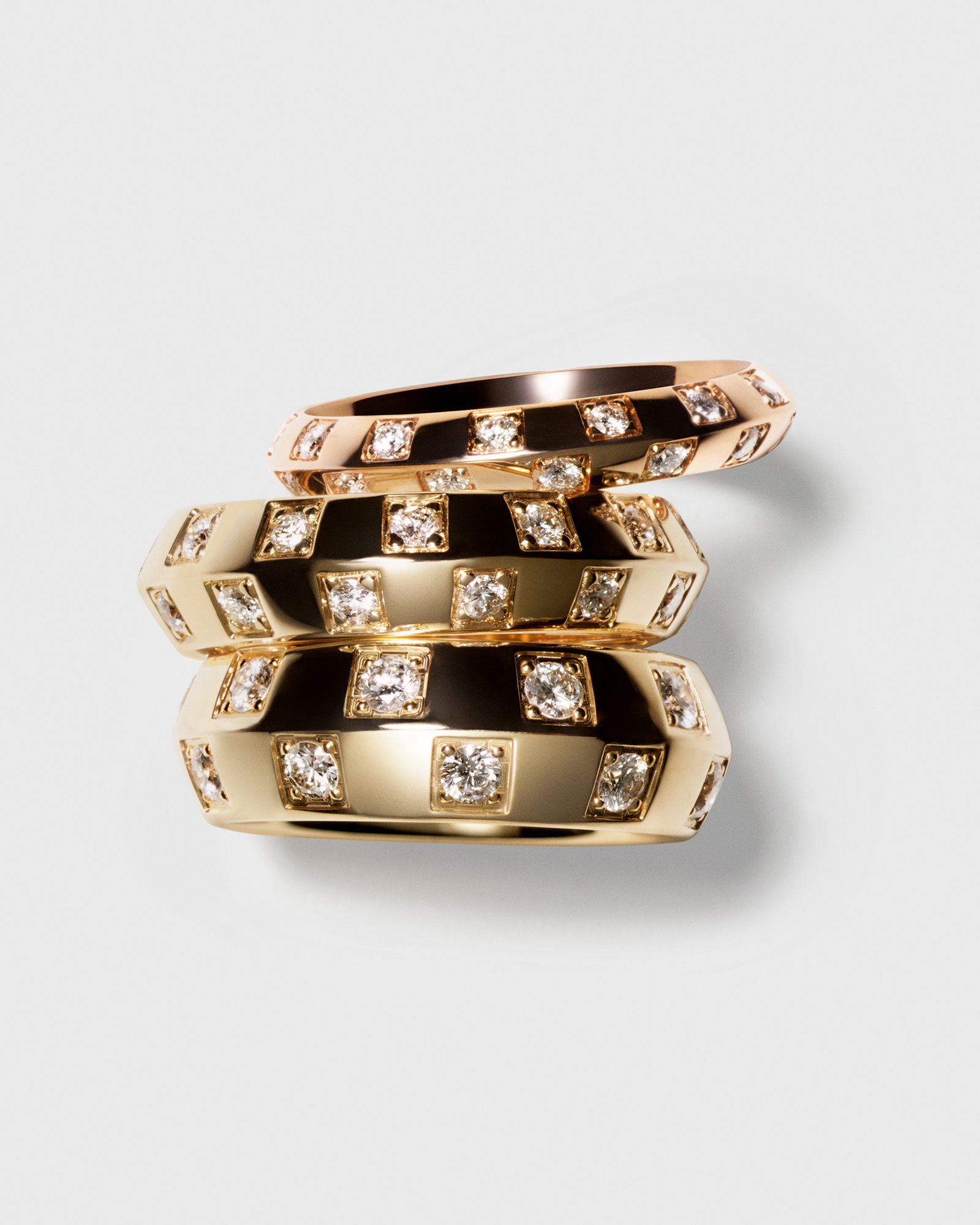 Chez Louis Vuitton, le Damier grimpe jusqu'aux oreilles 35 LE DAMIER DE LOUIS VUITTON 2026 LOUIS VUITTON JOAILLERIE ©Thomas Lagrange 16 1