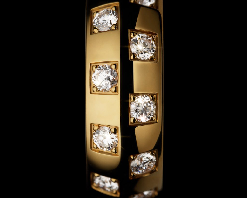 Le Damier de Louis Vuitton à l'épreuve du maillon 43 LE DAMIER DE LOUIS VUITTON SAVOIR FAIRE LOUIS VUITTON FINE JEWELRY ©Laziz Hamani