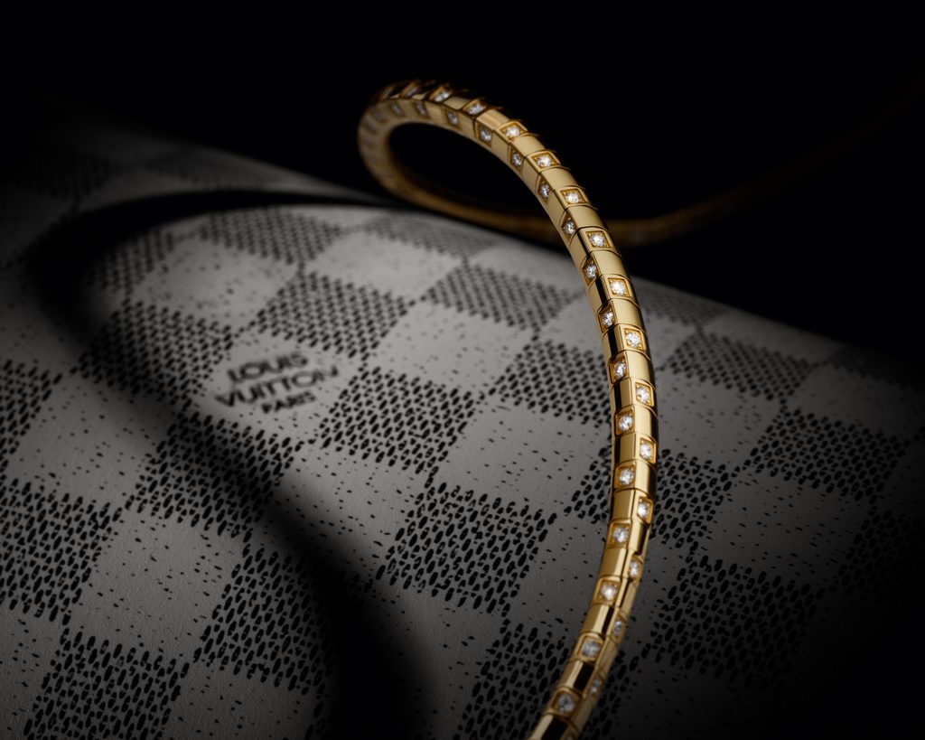 Le Damier de Louis Vuitton à l'épreuve du maillon 47 LE DAMIER DE LOUIS VUITTON SAVOIR FAIRE LOUIS VUITTON JOAILLERIE ©Laziz Hamani 6