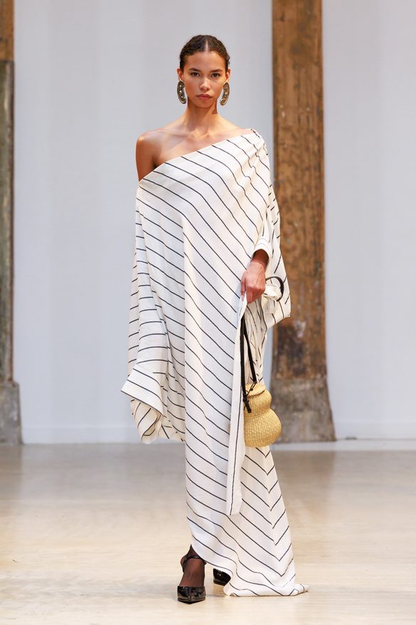 LOOK 23