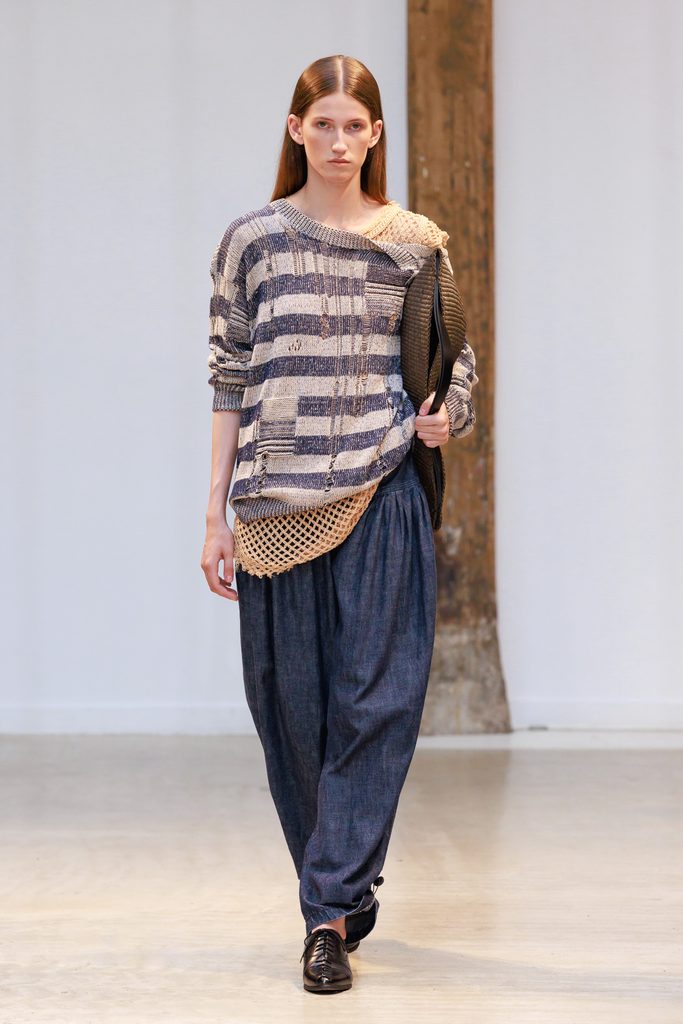 Vautrait printemps-été 2027 : nœuds de voile et palette de bord de mer, présentés à Paris 29 LOOK 5