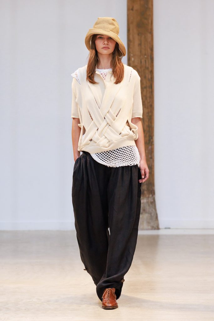 Vautrait printemps-été 2027 : nœuds de voile et palette de bord de mer, présentés à Paris 32 LOOK 8