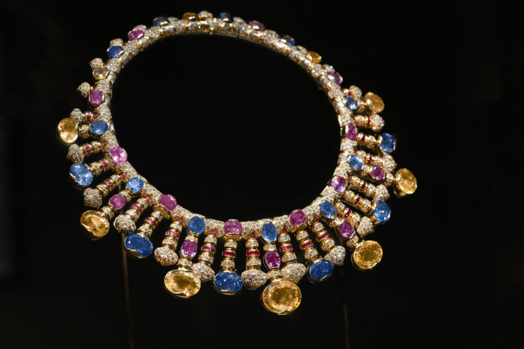 À Shanghai, Bvlgari fait de la couleur un langage diplomatique 94 LXP 8205