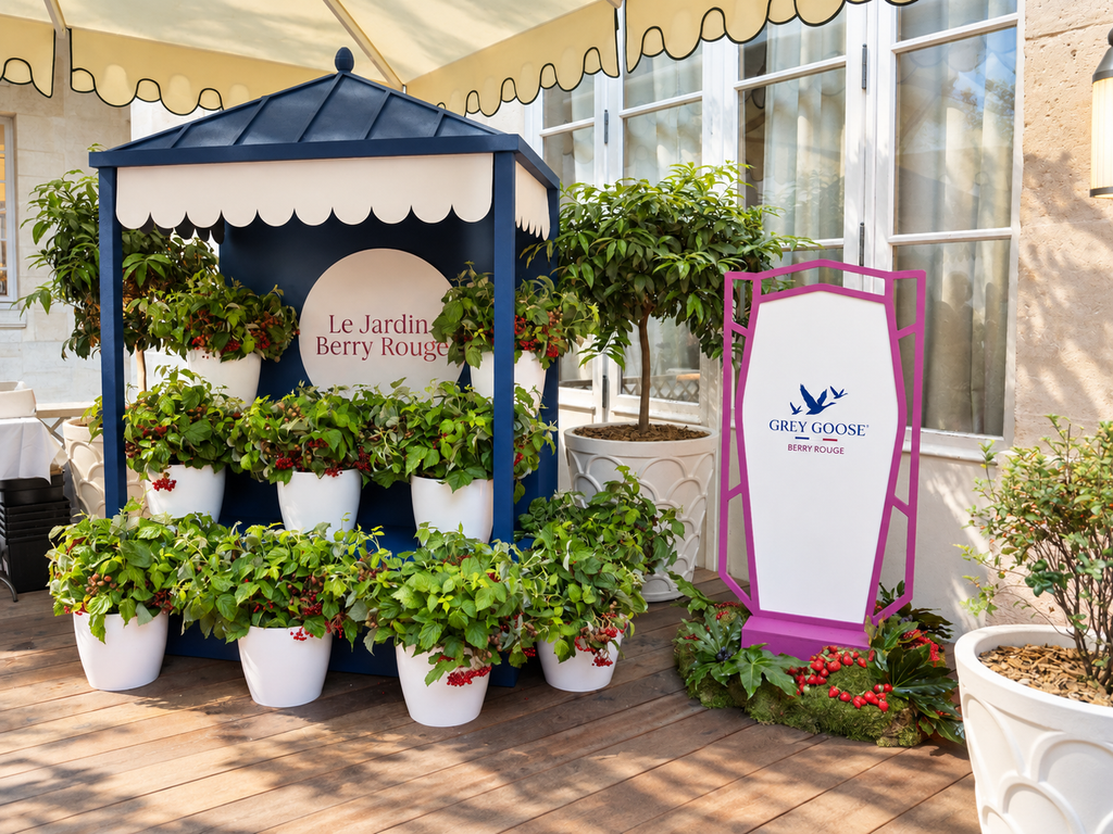 Berry Rouge : un bouquet de baies à la place de la fleur offerte 30 Le Jardin Berry Rouge Grey Goose @axeldelaiphotographe 6