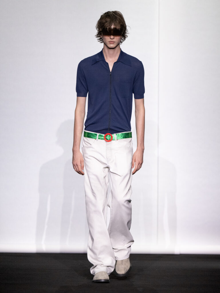 MM6 Maison Margiela déplace les vêtements plutôt que de les réinventer 176 MM6 SS27 018