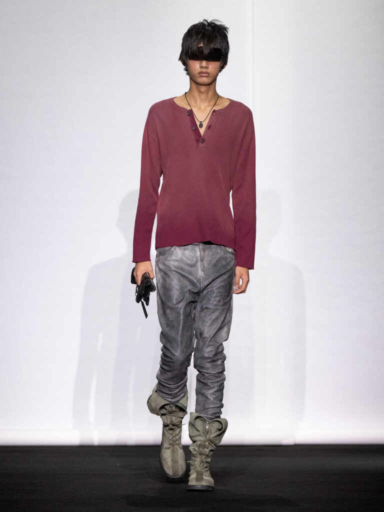 MM6 Maison Margiela déplace les vêtements plutôt que de les réinventer 174 MM6 SS27 030