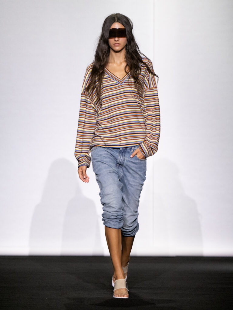 MM6 Maison Margiela déplace les vêtements plutôt que de les réinventer 166 MM6 SS27 040