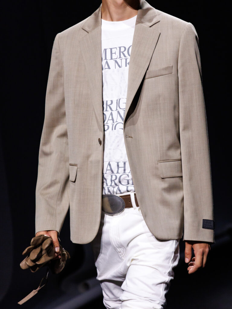 MM6 Maison Margiela déplace les vêtements plutôt que de les réinventer 38 MM6 SS27 Details 2 3x4 037