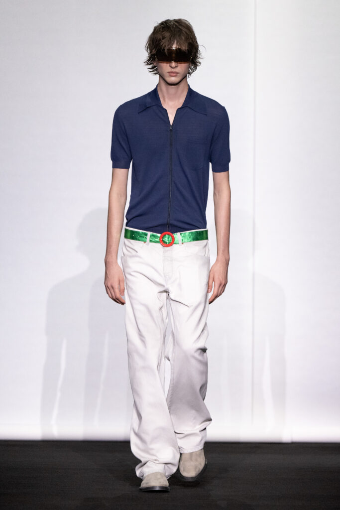 MM6 Maison Margiela déplace les vêtements plutôt que de les réinventer 112 MM6 SS27 LOOK 018