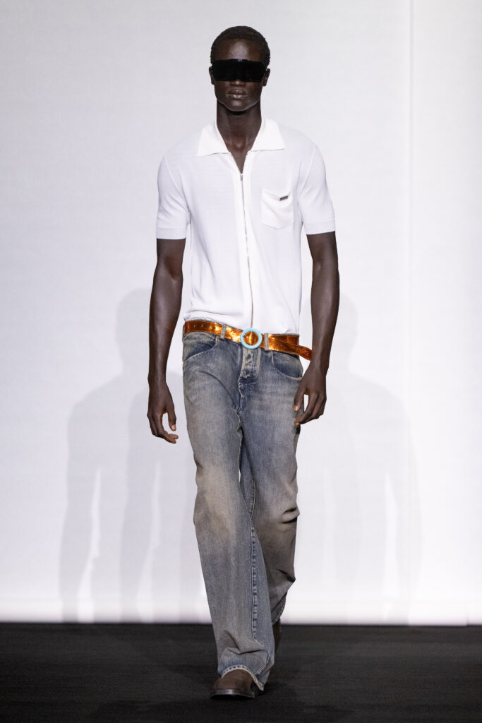 MM6 Maison Margiela déplace les vêtements plutôt que de les réinventer 111 MM6 SS27 LOOK 019