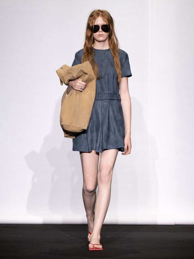 MM6 Maison Margiela déplace les vêtements plutôt que de les réinventer 220 MM6 SS27 LOOK 025 1