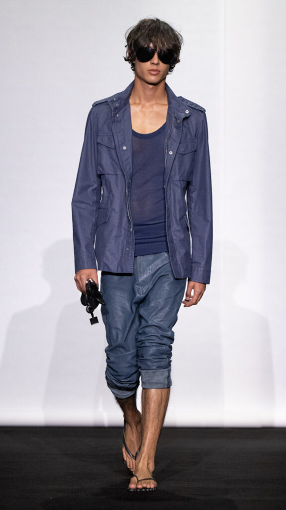 MM6 Maison Margiela déplace les vêtements plutôt que de les réinventer 274 MM6 SS27 LOOK 031 2