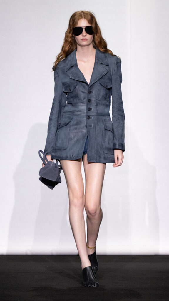 MM6 Maison Margiela déplace les vêtements plutôt que de les réinventer 272 MM6 SS27 LOOK 033 2