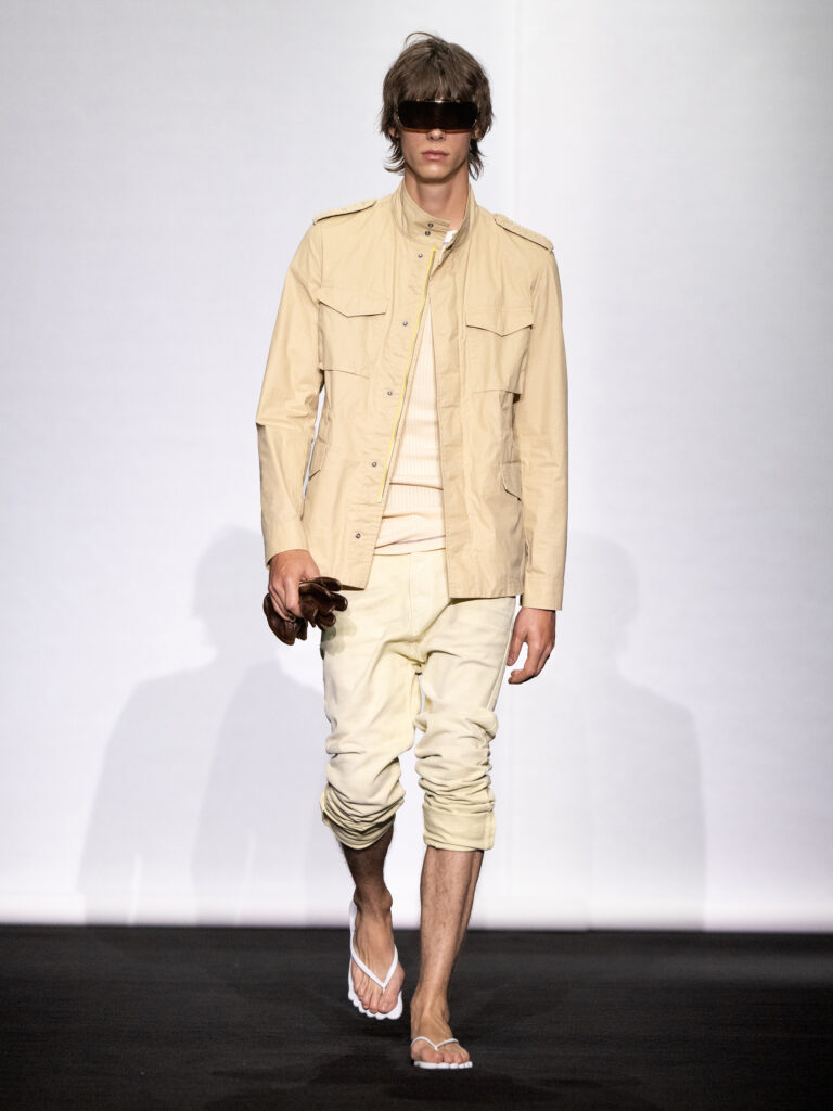 MM6 Maison Margiela déplace les vêtements plutôt que de les réinventer 213 MM6 SS27 LOOK 036 1