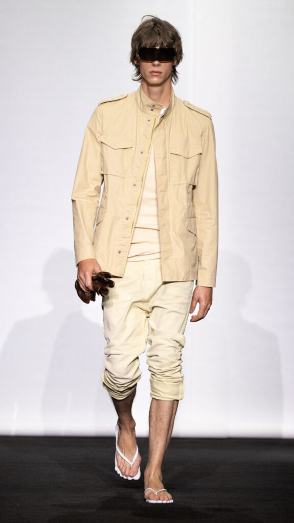 MM6 Maison Margiela déplace les vêtements plutôt que de les réinventer 268 MM6 SS27 LOOK 036 2