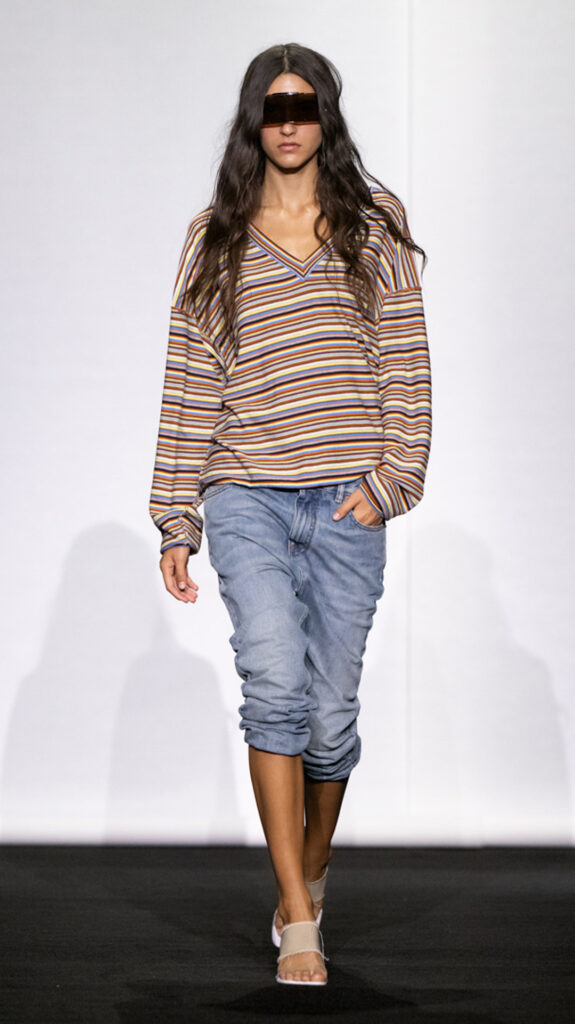 MM6 Maison Margiela déplace les vêtements plutôt que de les réinventer 248 MM6 SS27 LOOK 040 2
