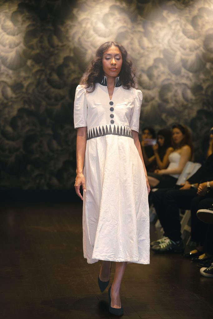 Omar Mansoor fait du tissage artisanal la structure de sa collection SS27 28 Omar Mansoor NYFW SS27 04