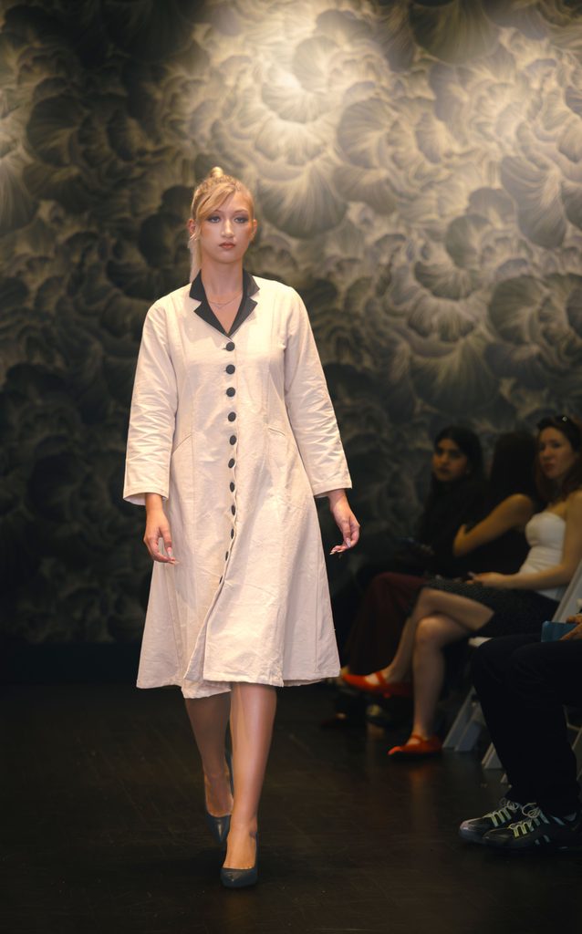 Omar Mansoor fait du tissage artisanal la structure de sa collection SS27 29 Omar Mansoor NYFW SS27 05