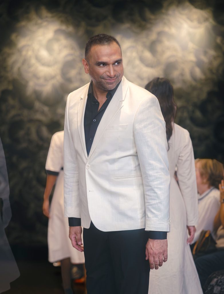 Omar Mansoor fait du tissage artisanal la structure de sa collection SS27 36 Omar Mansoor NYFW SS27 12