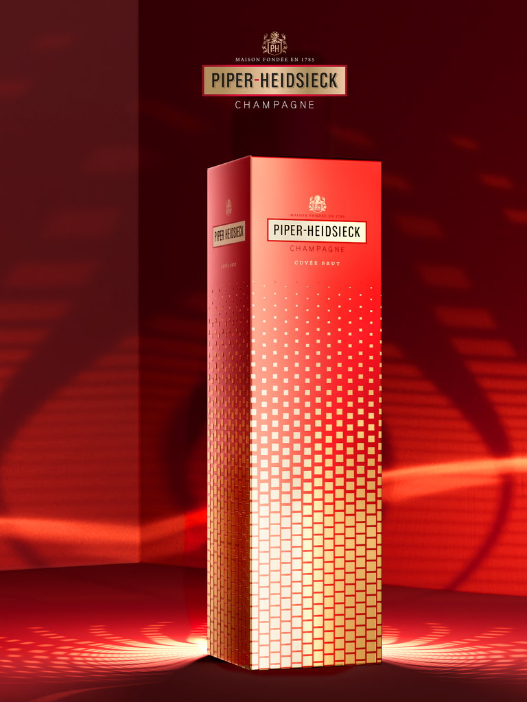 Piper-Heidsieck rhabille sa Cuvée Brut de lumière pour les fêtes 27 PH STARLIGHT KV Etui 1 768x1024 1