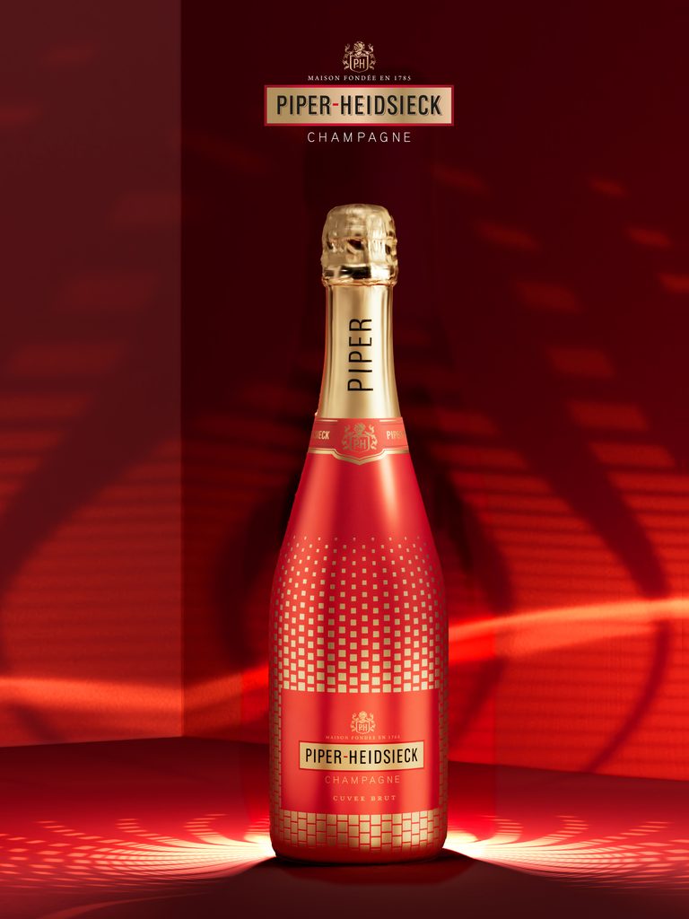 Piper-Heidsieck rhabille sa Cuvée Brut de lumière pour les fêtes 28 PH STARLIGHT SLEEVE KV 1 768x1024 1