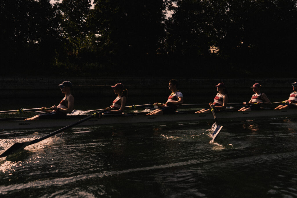 Sebago ramène l'esprit de l'aviron ivy league sur les rives du Pô 33 Race 01