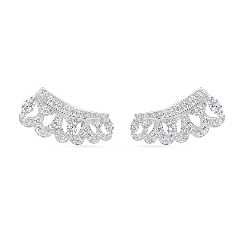 De Beers London : Vibrations fait de l’eau une matière joaillière 53 Shimmer Climber Earrings Vibrations 2026 4