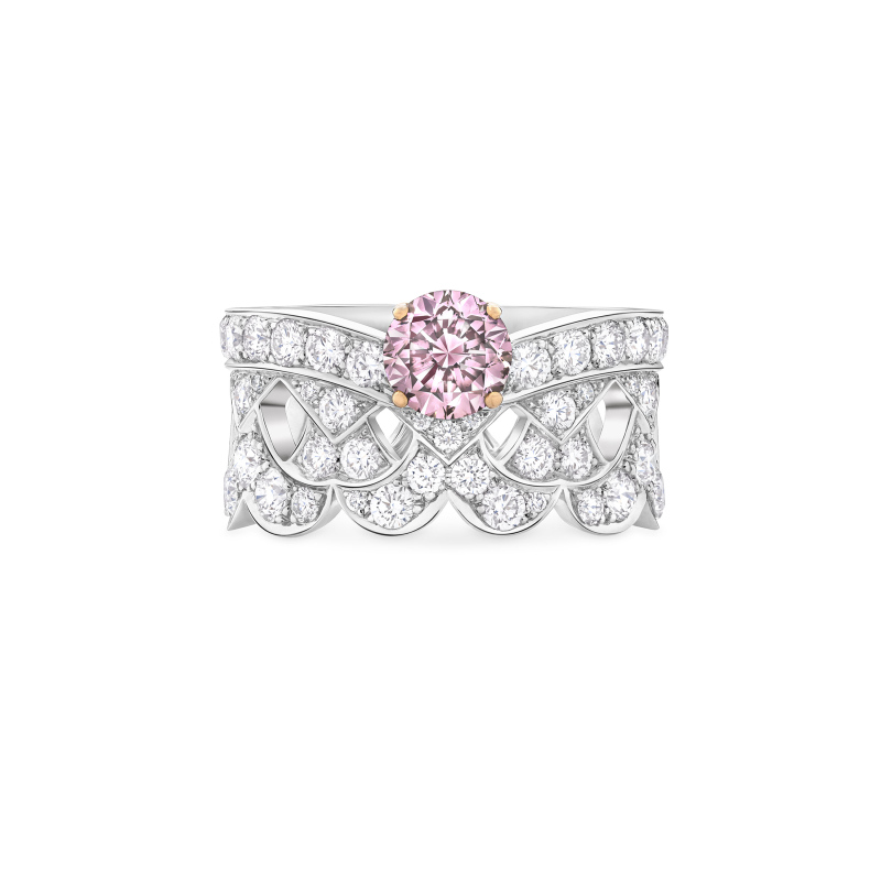 De Beers London : Vibrations fait de l’eau une matière joaillière 56 Shimmer Creative Ring R10428508P552 R10428508P552 1 2