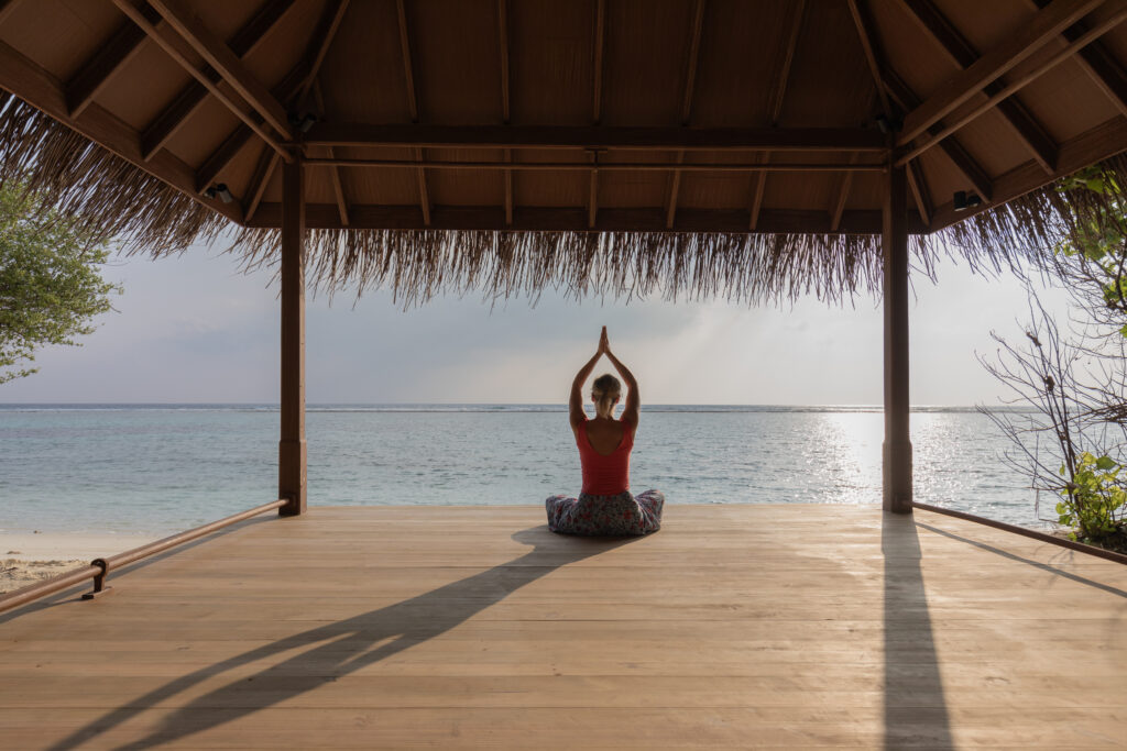 Six Senses réinvente la retraite bien-être au féminin 36 Six Senses Kanuhura Yoga