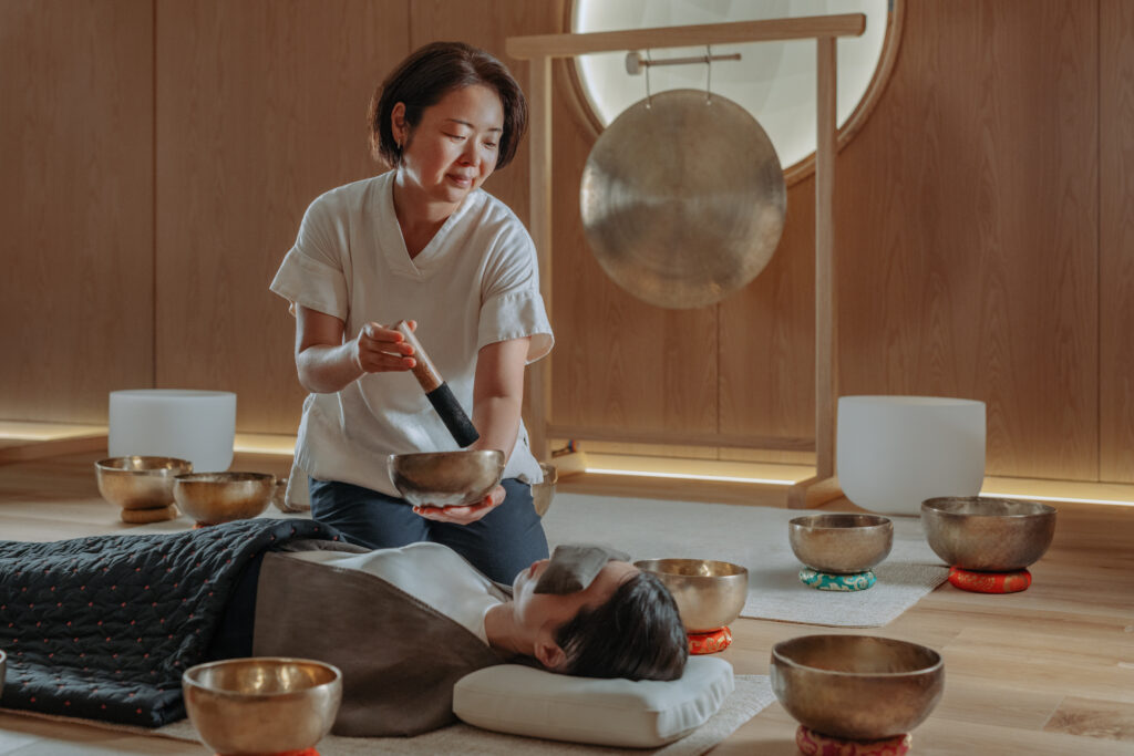 Six Senses réinvente la retraite bien-être au féminin 45 Six Senses Kyoto Sound Healing