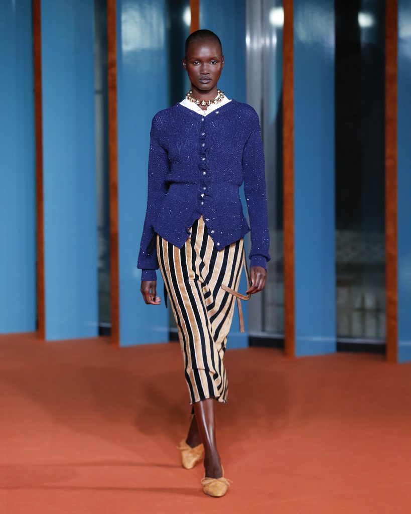 Tory Burch mêle féminité opulente et pragmatisme américain pour son Printemps-Été 2027 53 TB SS27 SHOW LOOK 029 4x5