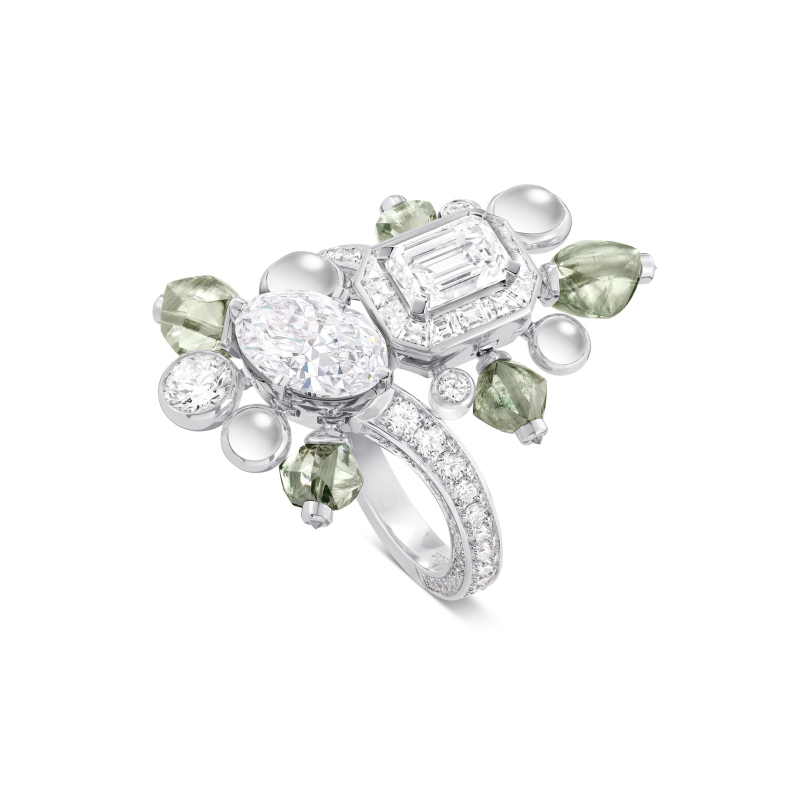 De Beers London : Vibrations fait de l’eau une matière joaillière 82 UNDULATION TOI ET MOI P2