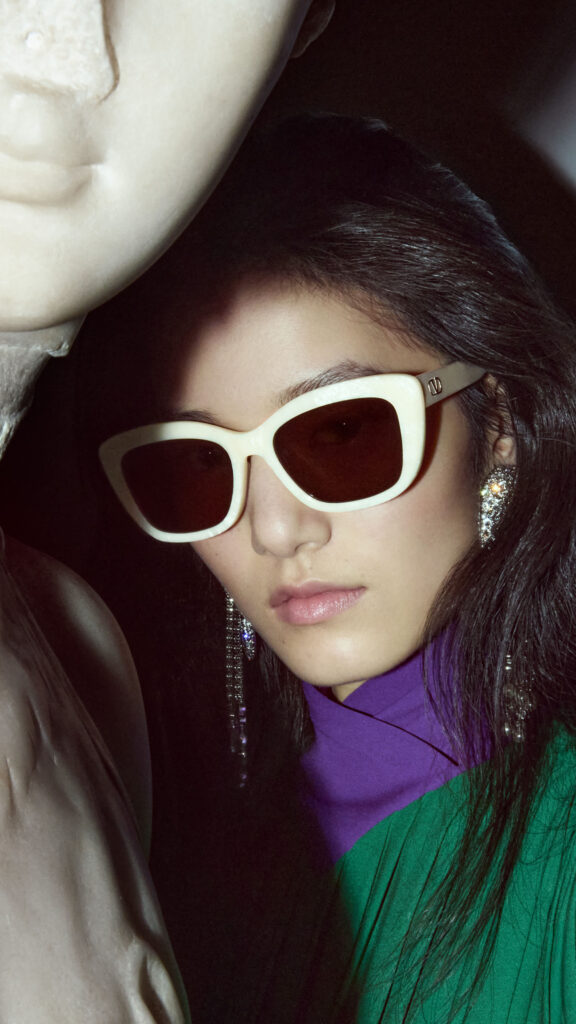 Valentino Eyewear, la statuaire romaine version lunettes 27 VGR FW26 visual preview 1080 × 19202