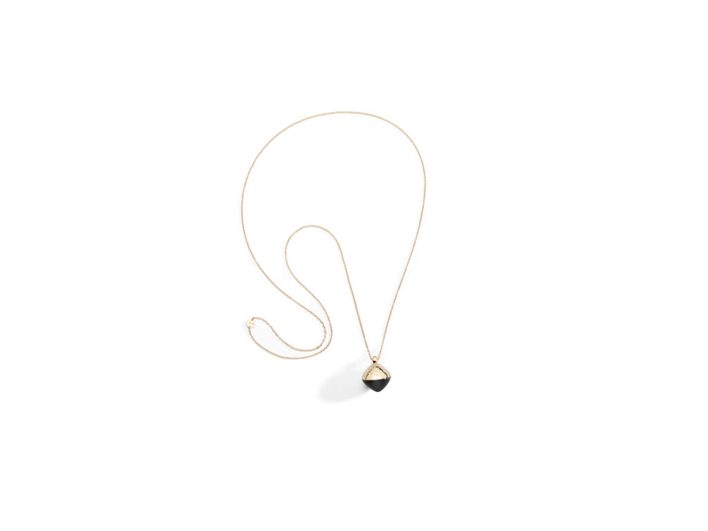 Vhernier Trottola : le jais noir fait tourner la toupie 30 VH0G1849C0431 TROTTOLA pendant rose gold diamonds and jet