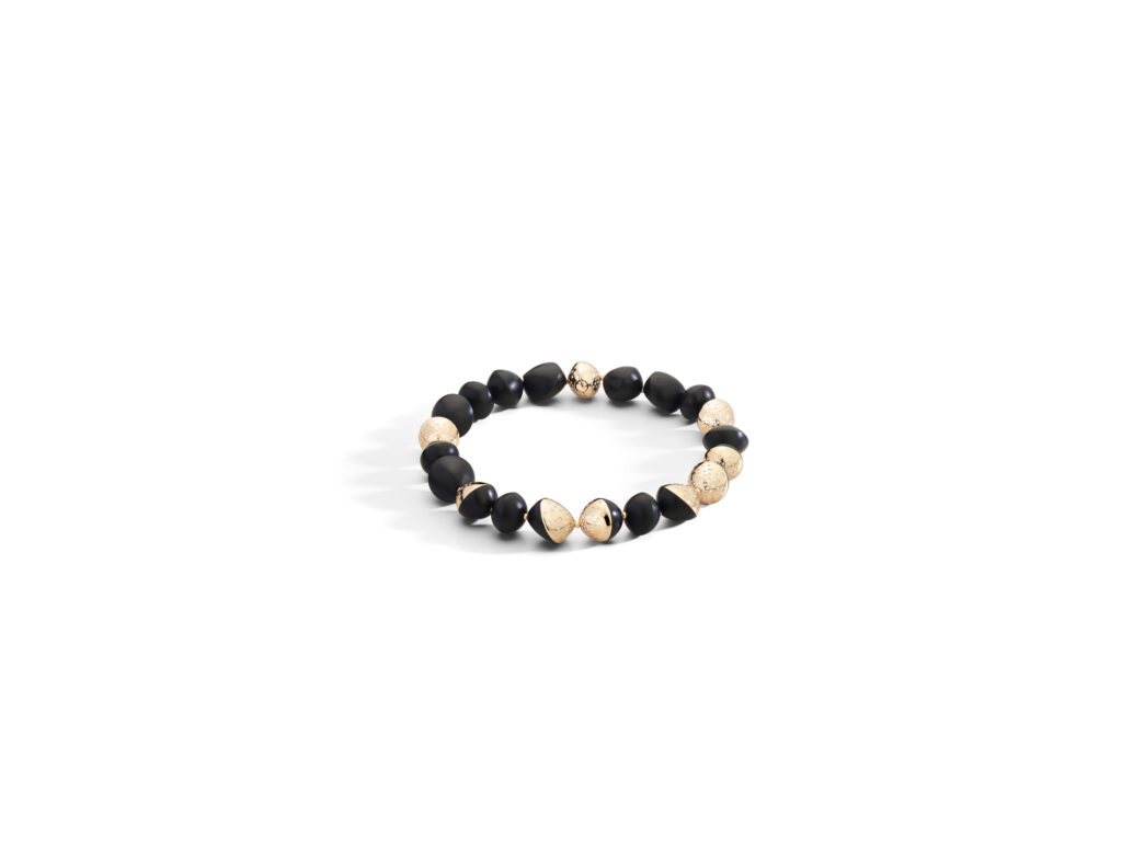 Vhernier Trottola : le jais noir fait tourner la toupie 33 VH0G1849CL431 TROTTOLA necklace rose gold diamonds and jet