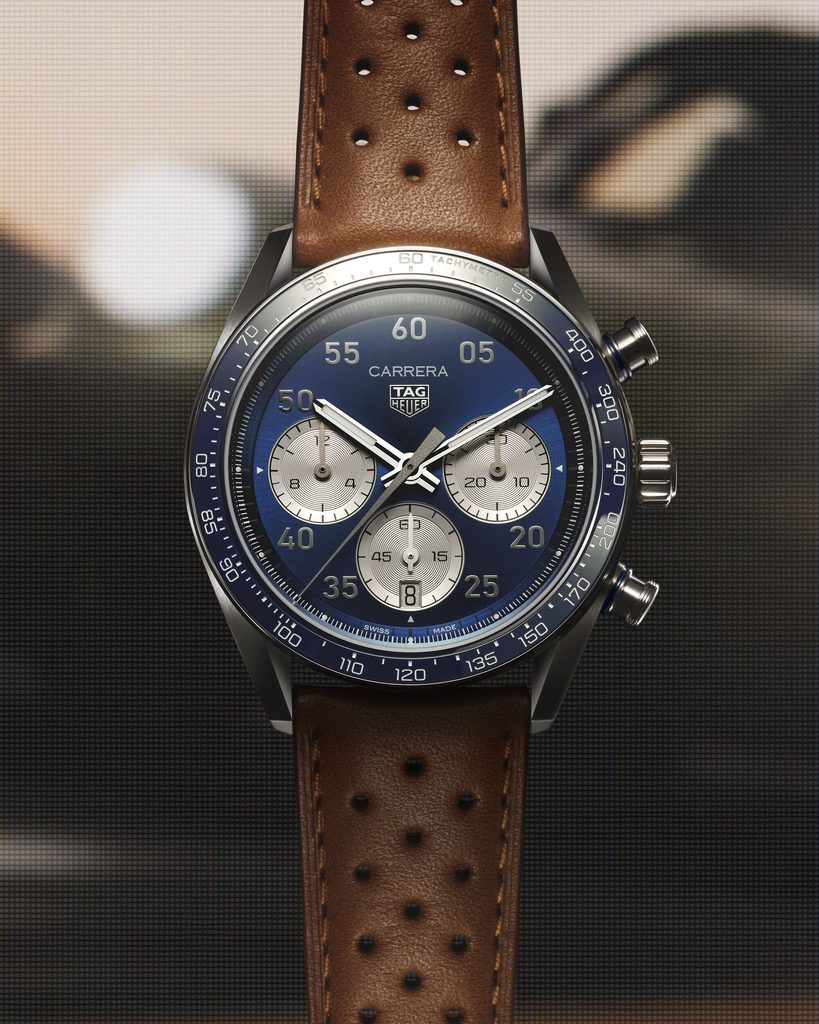 TAG Heuer Carrera Chronograph Sport : le retour de l'icône racing 58 Web 2000px CARRERA CDB2111.FC8378 BT HERO 4 5