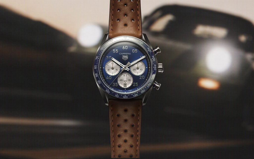 TAG Heuer Carrera Chronograph Sport : le retour de l'icône racing 61 Web 2000px CARRERA CDB2111.FC8378 BT HERO FULLFRAME