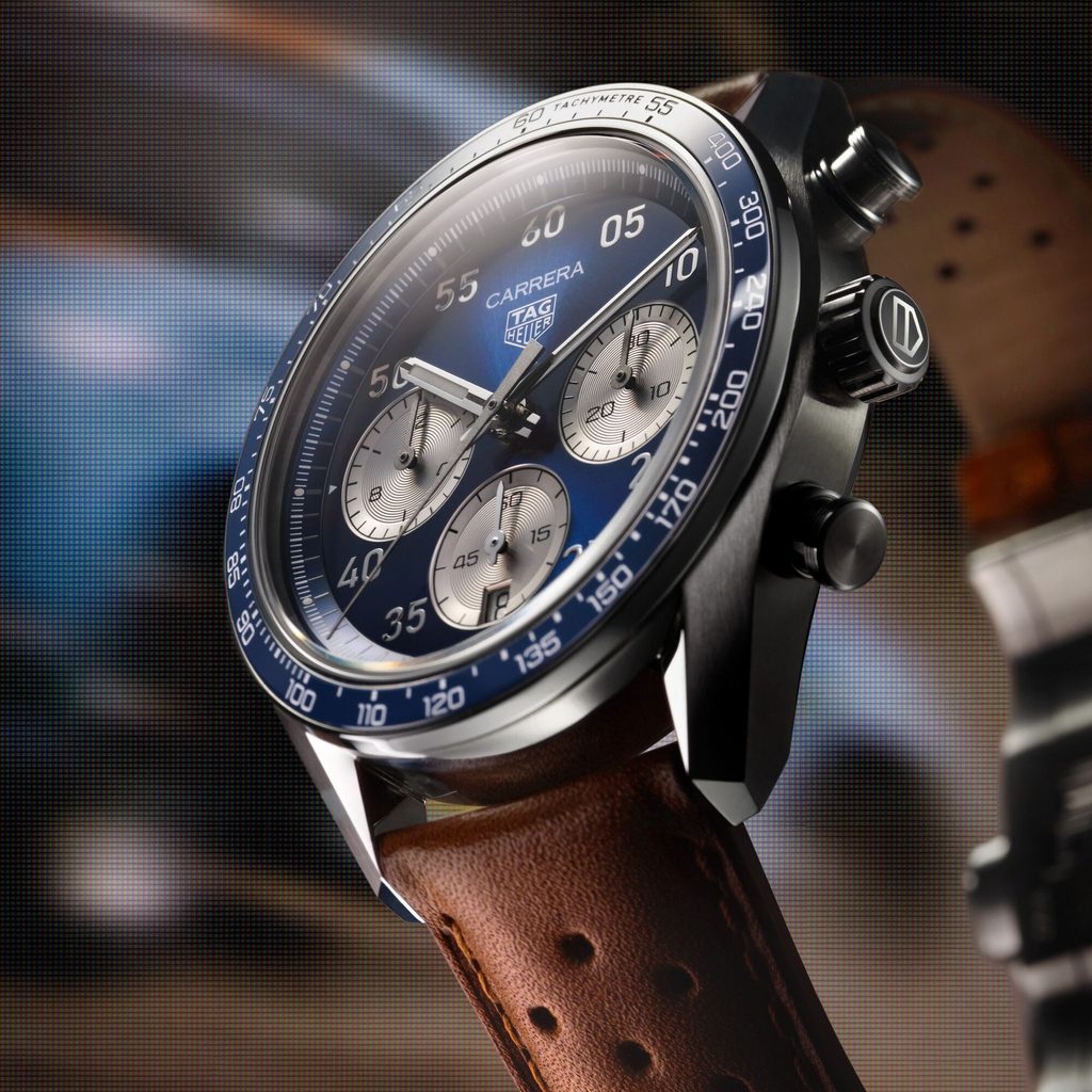 TAG Heuer Carrera Chronograph Sport : le retour de l'icône racing 62 Web 2000px CARRERA CDB2111.FC8378 BT SIDE 1 1