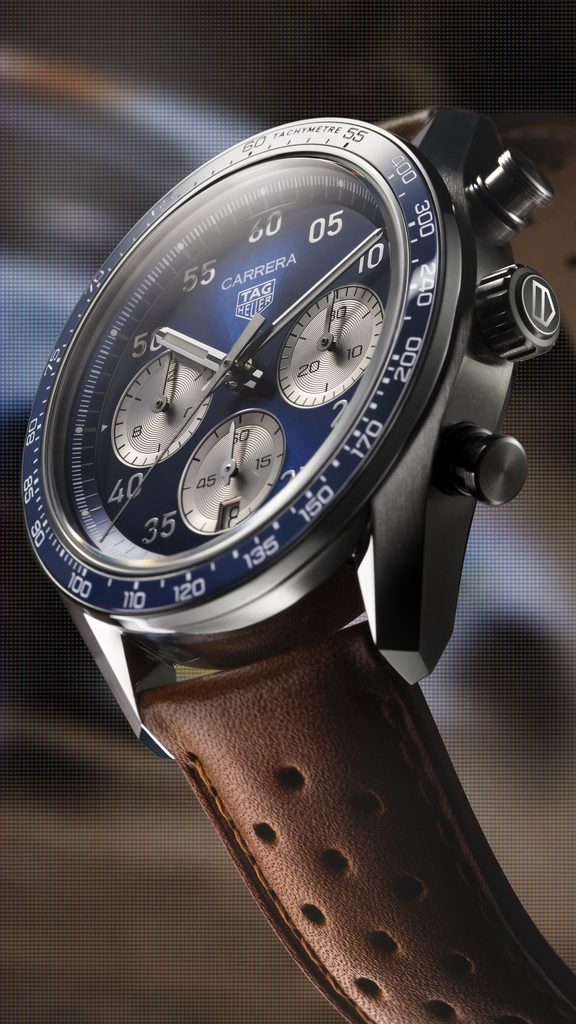 TAG Heuer Carrera Chronograph Sport : le retour de l'icône racing 64 Web 2000px CARRERA CDB2111.FC8378 BT SIDE 9 16