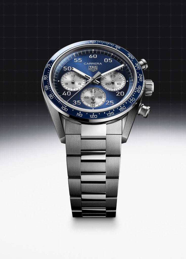 TAG Heuer Carrera Chronograph Sport : le retour de l'icône racing 105 Web 2000px CDB2111.BA0054 MUSHROOM BACKGROUND FULLFRAME