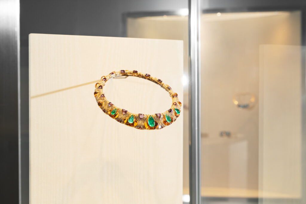 À Shanghai, Bvlgari fait de la couleur un langage diplomatique 41 bvlgari kaleidos shanghai DSC0413