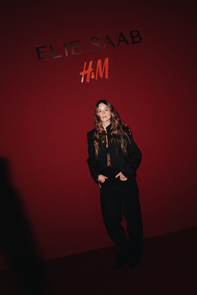 Elie Saab et H&M : une robe de mariée dévoilée en musique au Palais Brongniart 115 eliesaabhm event lusiana arango