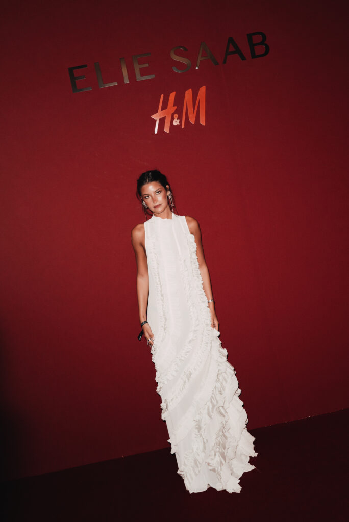 Elie Saab et H&M : une robe de mariée dévoilée en musique au Palais Brongniart 136 eliesaabhm event maria martin de pozuelo 02