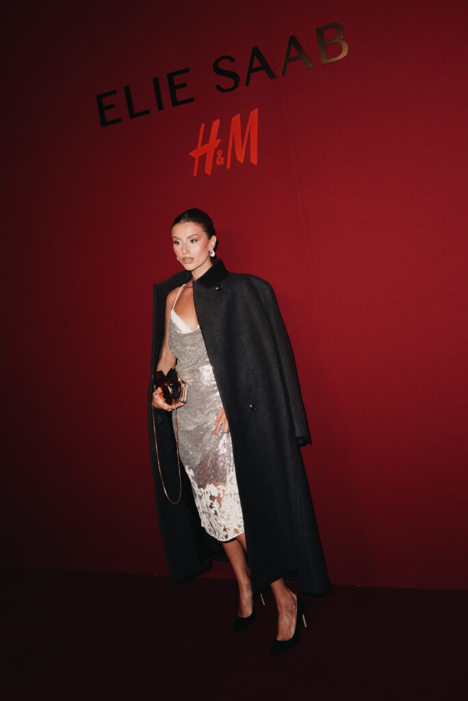 Elie Saab et H&M : une robe de mariée dévoilée en musique au Palais Brongniart 177 eliesaabhm event milica bukumirovic 02