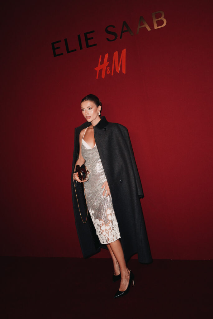 Elie Saab et H&M : une robe de mariée dévoilée en musique au Palais Brongniart 184 eliesaabhm event milica bukumirovic 03
