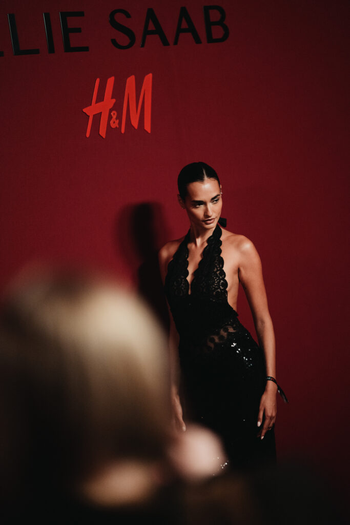 Elie Saab et H&M : une robe de mariée dévoilée en musique au Palais Brongniart 186 eliesaabhm event social 05