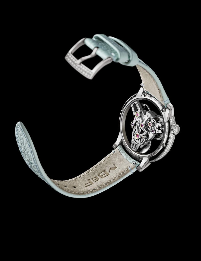 MB&F SP One Pavée : le diamant au service de l'architecture 31 low res MBandF SP One Pavee Back